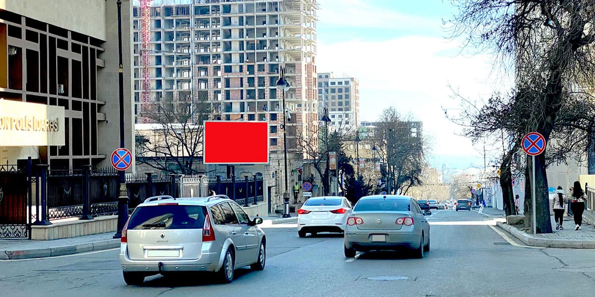LB 007, Azadlıq pr. Nəsimi RPİ-nin yanı