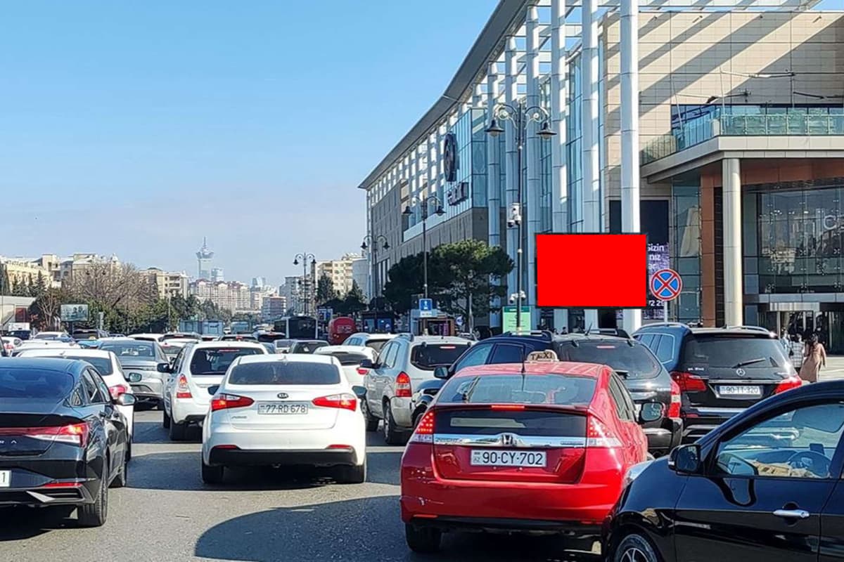 LD 046, F.X.Xoyski küç. (Gənclik Mall)