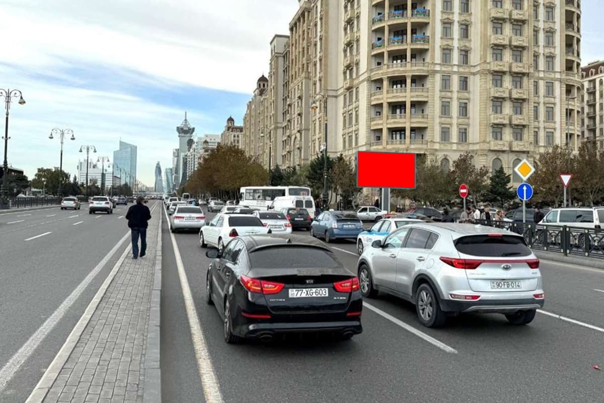 LD 048, H.Əliyev pr. (Koroğlu m.st)