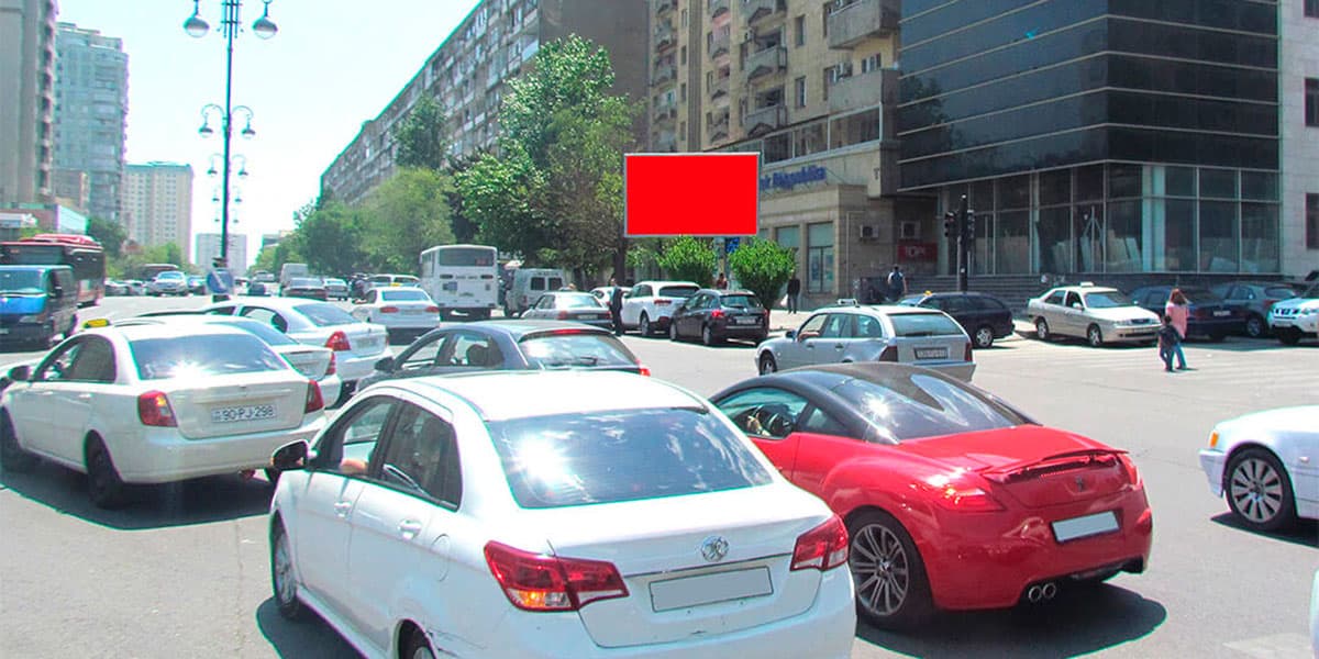 LB 011, A.M.Şərifzadə küç. İran klinikasının yanı